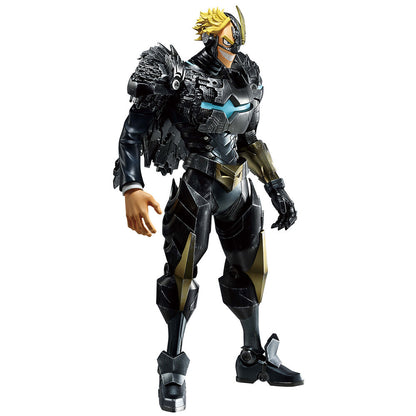 Figura de All Might con armadura negra, dorada y azul - 2