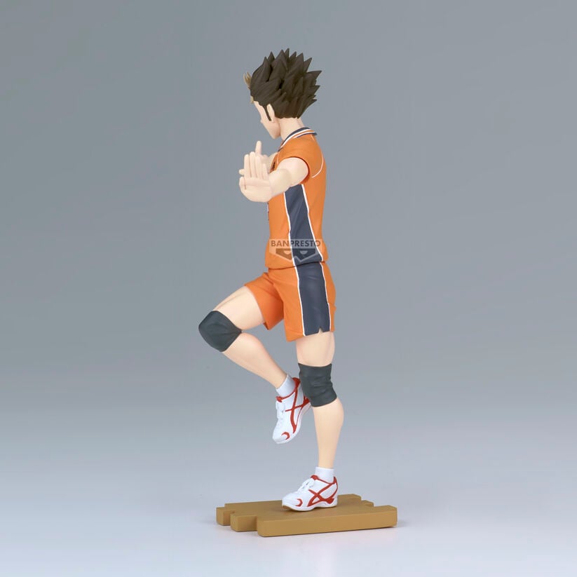 Figura de Yu Nishinoya de Haikyu!! con uniforme naranja y negro - 3