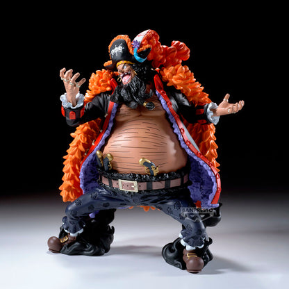 Figura Marshall D. Teach Grandista de One Piece con abrigo naranja y sombrero pirata - 4