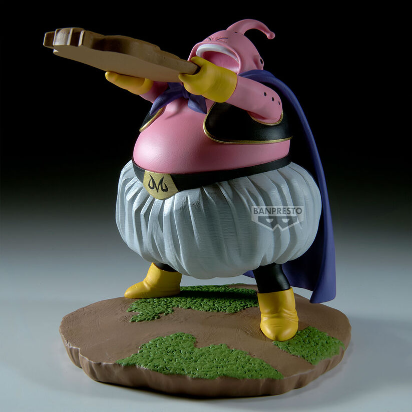 Figura de Majin Buu de Dragon Ball Z con capa y base escénica - 4