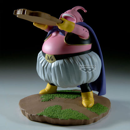 Figura de Majin Buu de Dragon Ball Z con capa y base escénica - 4