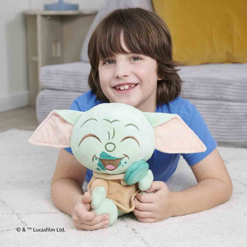 Peluche Grogu Macaroon de Star Wars con macaron turquesa - 7