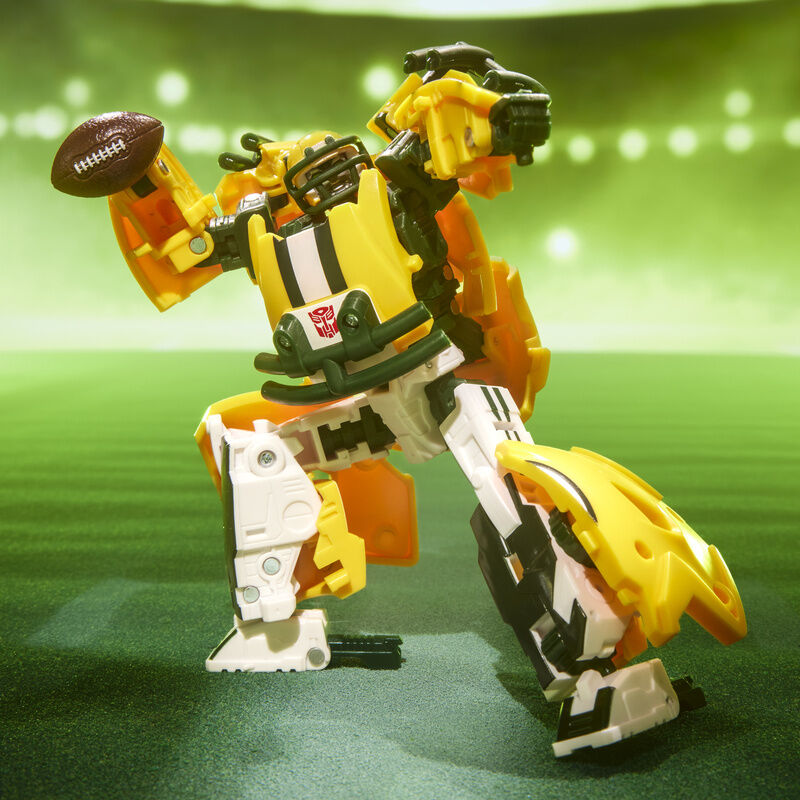 Figura articulada Transformers Tundra Prime con temática NFL - 2