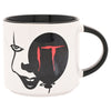 Taza blanca de IT con diseño de Pennywise, globo y asa negra
