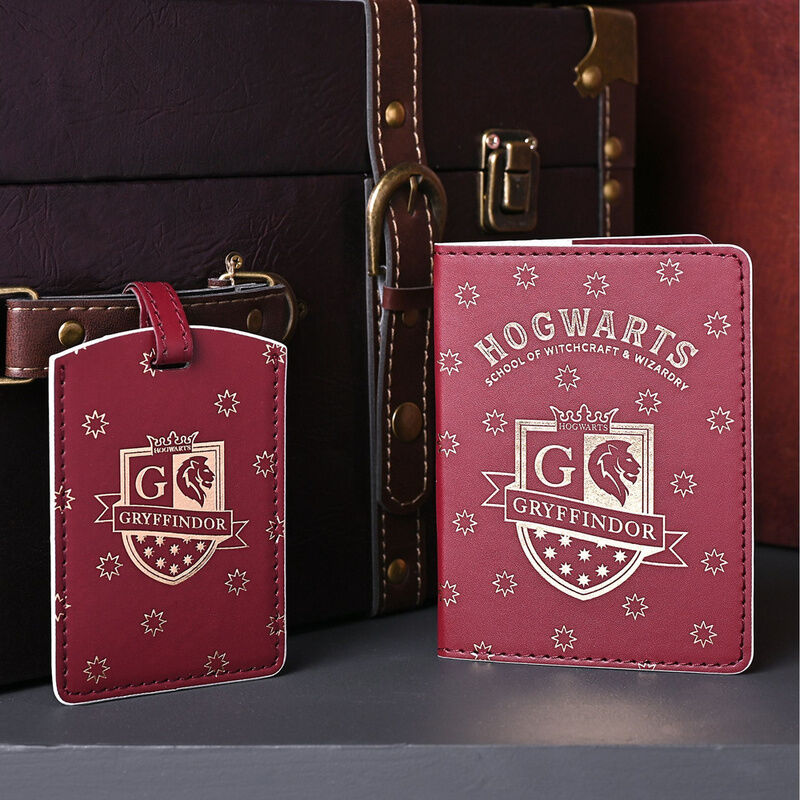 Set granate de portapasaportes y etiqueta de equipaje Gryffindor Harry Potter - 3