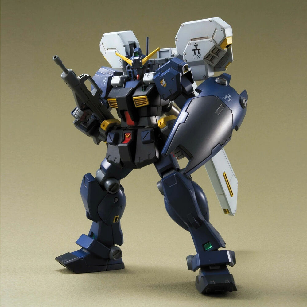 Maqueta HGUC 1/144 del Gundam Hazel TR-1 con rifle y escudo