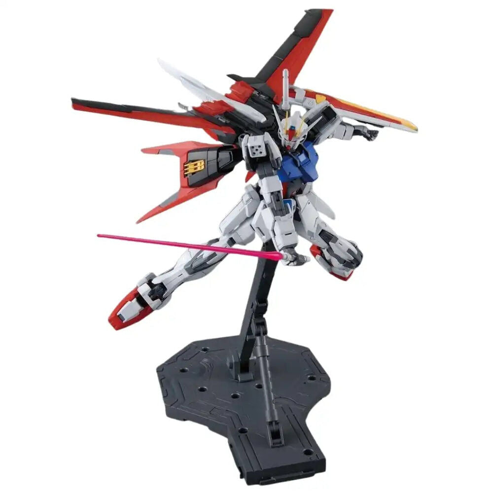 Maqueta Master Grade 1/100 Aile Strike Gundam SEED con alas, escudo y rifle - 3