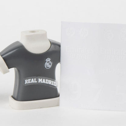 Sacapuntas con borrador Real Madrid con forma de camiseta en colores surtidos - 5