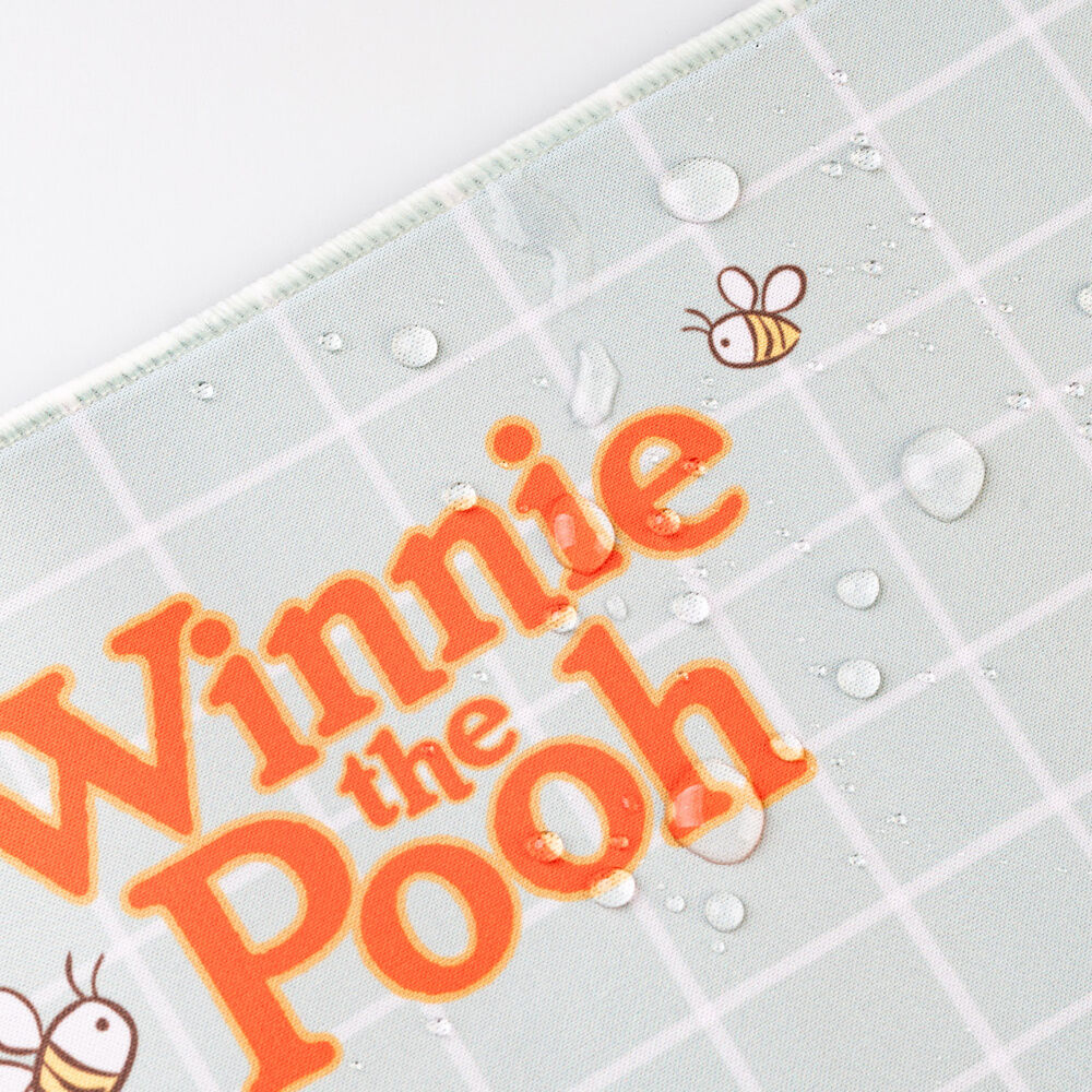 Alfombrilla gaming de Winnie the Pooh Disney con personajes y base antideslizante - 6