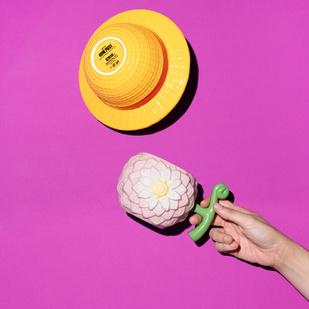 Taza 3D rosa de One Piece con relieve floral y asa verde - 6