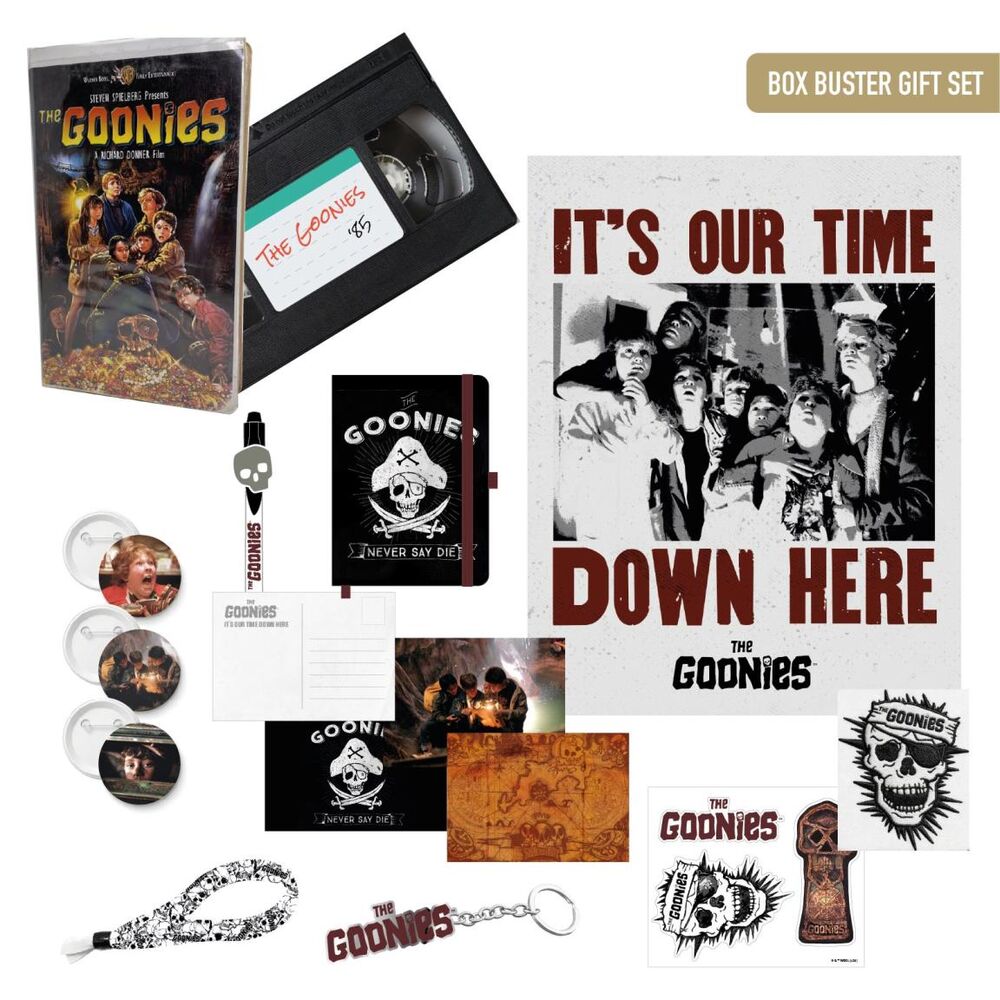 Set regalo The Goonies CERDÁ con libreta, chapas, llavero y artículos temáticos