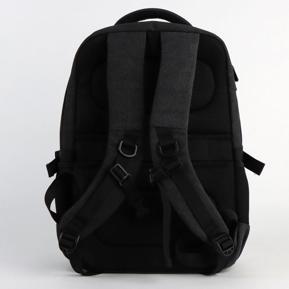 Mochila negra The Punisher Marvel CERDÁ con calavera frontal - 2