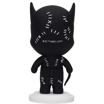 Figura Pokis de Catwoman de Batman DC Comics con traje negro y base blanca - 4