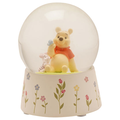 Bola de nieve Disney de Winnie the Pooh y Piglet con base floral