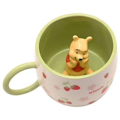 Taza 3D de cerámica de Winnie the Pooh con fresas y flores