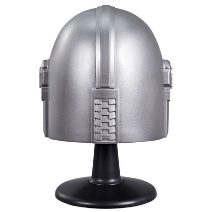 Casco plateado de The Mandalorian Star Wars sobre base negra - 3