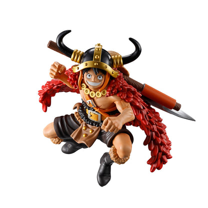Figura Ichibansho de Monkey D. Luffy con casco de cuernos y capa roja - 4