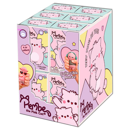 Figura jumbo Pembe the Pink Cat de 9 cm en presentación rosa