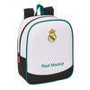 Mochila escolar Real Madrid blanca de SAFTA con detalles verde azulado