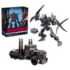 Figura articulada Scourge de Transformers Studio Series con accesorios