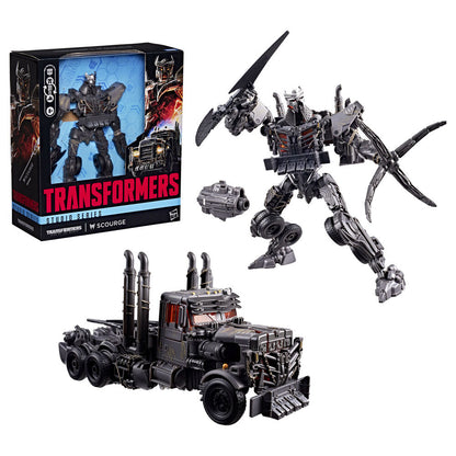 Figura articulada Scourge de Transformers Studio Series con accesorios