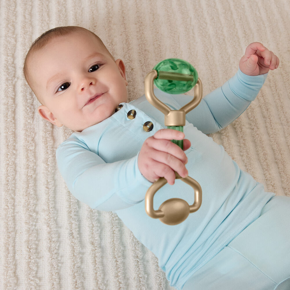 Set sensorial de cuidado personal Fisher-Price con seis juguetes para bebé - 4