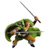 Figura de Roronoa Zoro de One Piece con espadas y capa verde