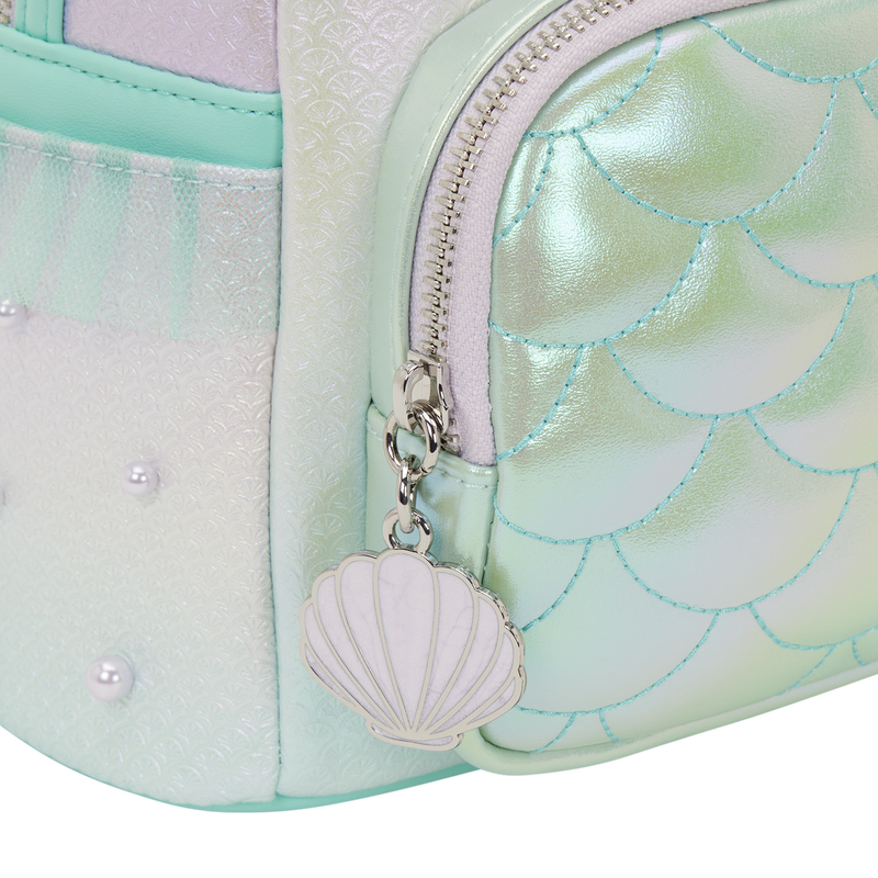 Mochila iridiscente de La Sirenita Disney Loungefly con escamas, lazo y perlas - 6