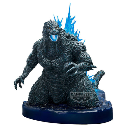 Figura de Godzilla Minus One con aliento atómico azul sobre base