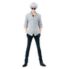 Figura de Satoru Gojo de Jujutsu Kaisen con pelo blanco y gafas de sol