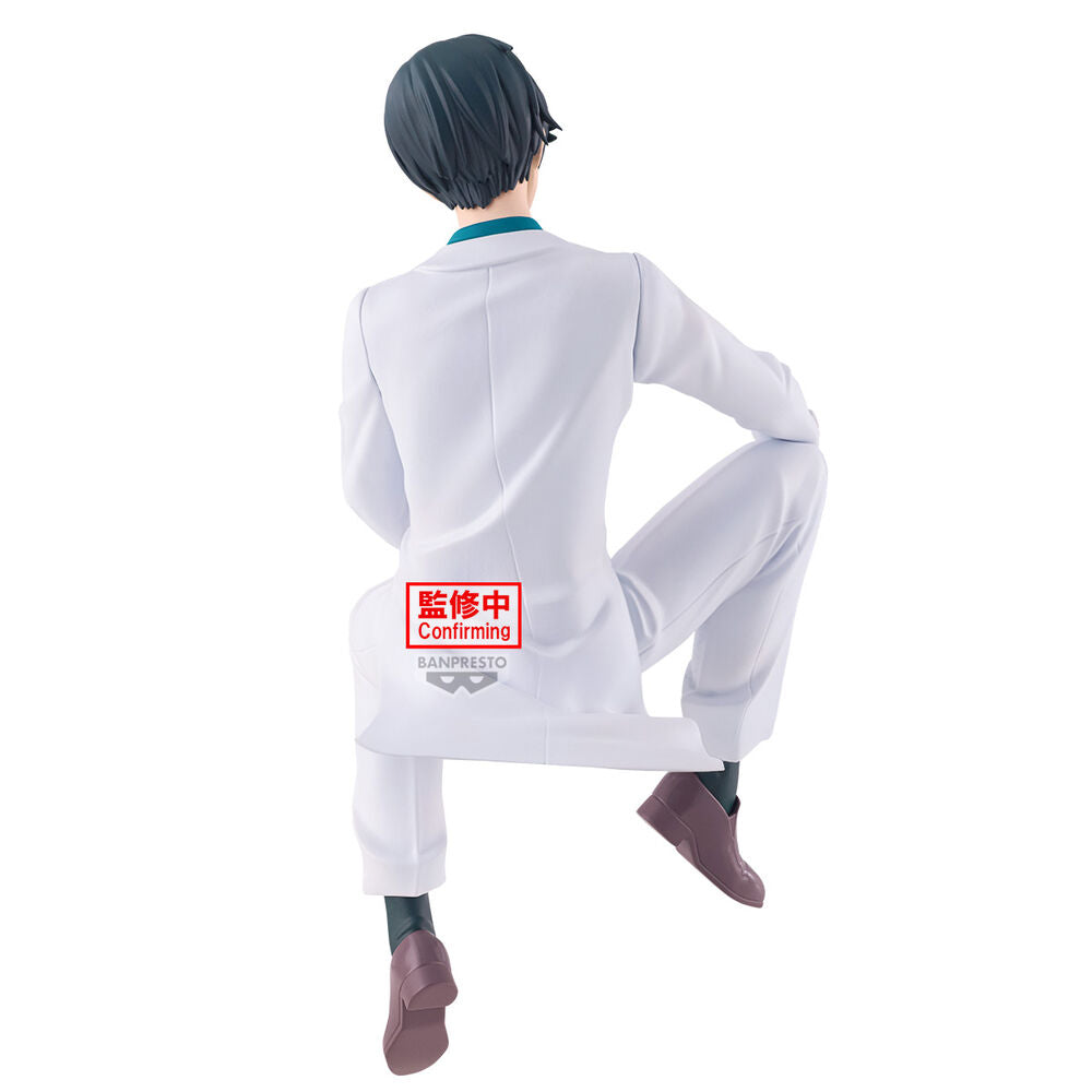 Figura de Rin Itoshi de Blue Lock con traje blanco sentado - 2