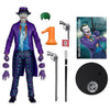 Figura articulada de The Joker de DC Comics con accesorios y base