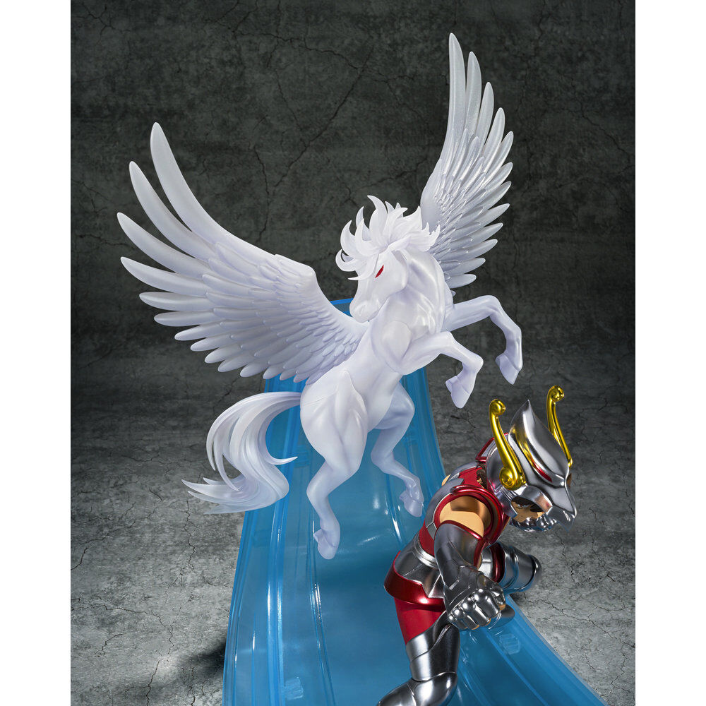 Figura de Pegasus Seiya con First Bronze Cloth, alas desplegadas y base de Saint Seiya - 5
