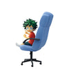 Figura Ichibansho de Izuku Midoriya sentado en una silla azul