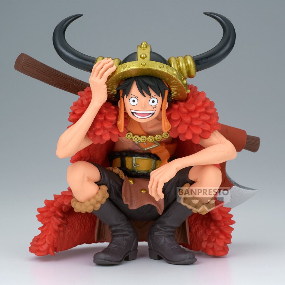 Figura de Monkey D. Luffy Elbaph con tocado de cuernos y capa roja - 2