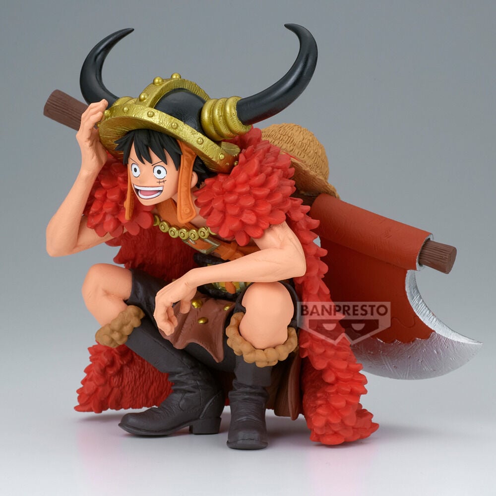 Figura de Monkey D. Luffy Elbaph con tocado de cuernos y capa roja - 4
