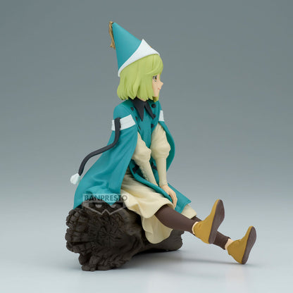 Figura de Coco de Witch Hat Atelier sentada sobre un tronco - 2