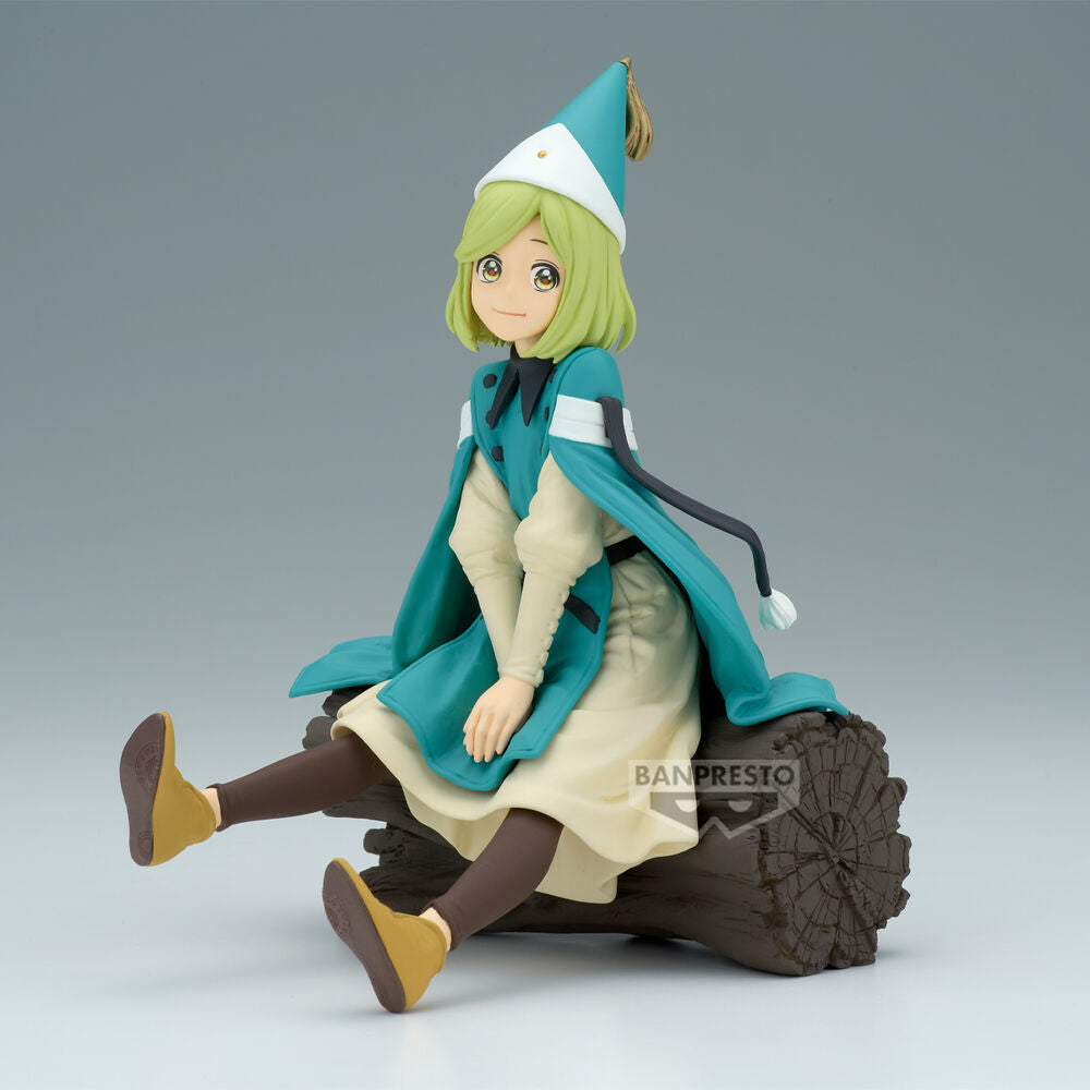Figura de Coco de Witch Hat Atelier sentada sobre un tronco - 5