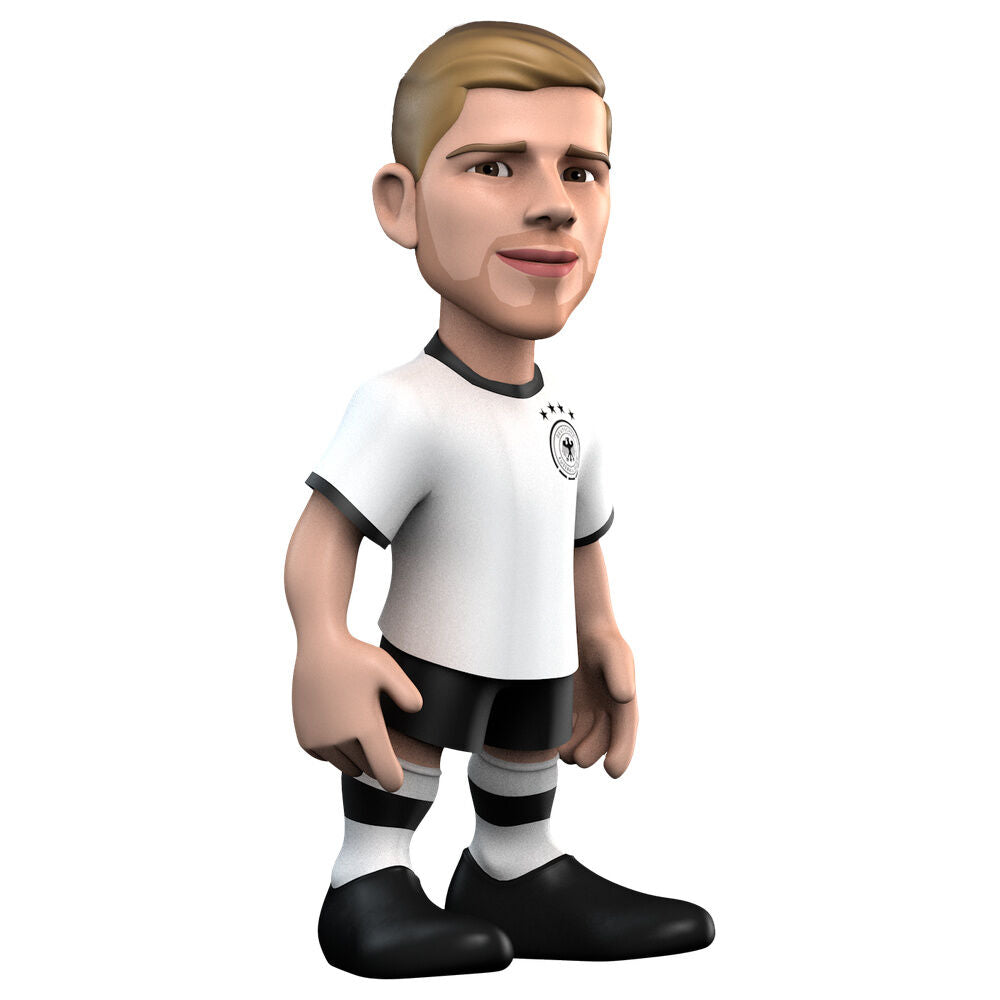 Figura MINIX de Yimo Werner con uniforme de Alemania