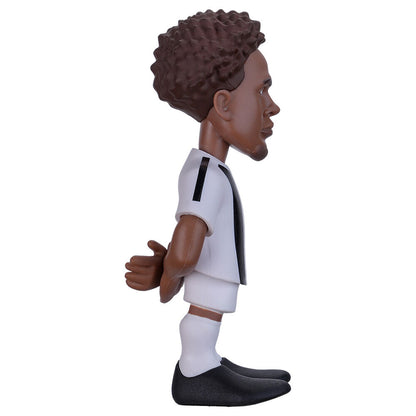 Figura MINIX de McKennie con uniforme de la Juventus en su caja - 3
