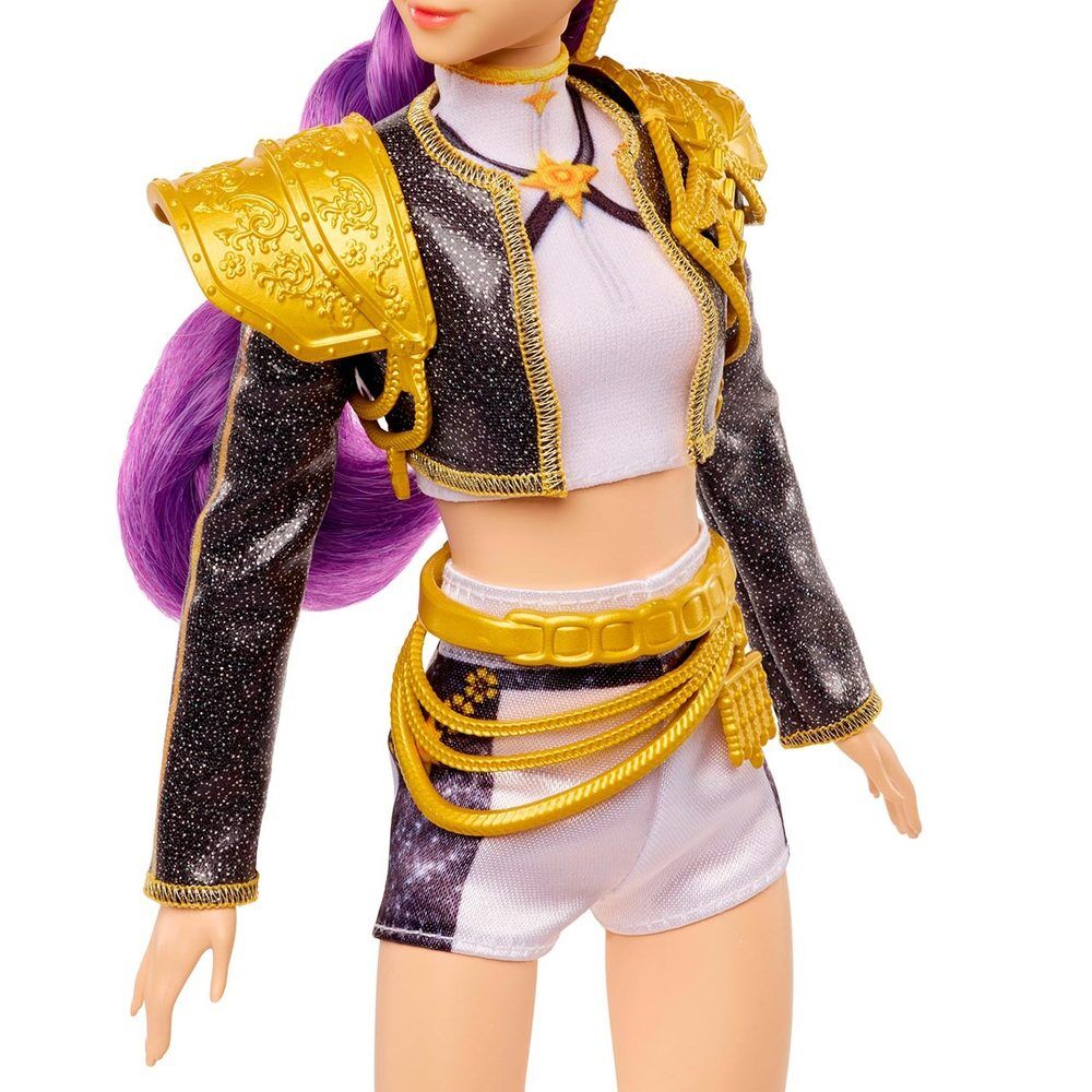 Muñeca musical Rumi de KPop Demon Hunters con cabello morado y atuendo dorado - 5