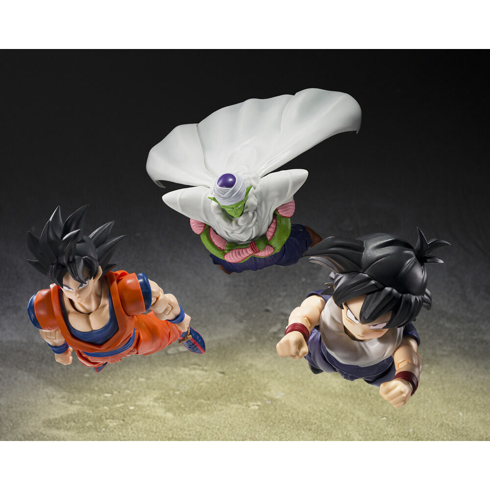 Figura S.H. Figuarts de Son Gohan con ropa morada y bufanda blanca - 3