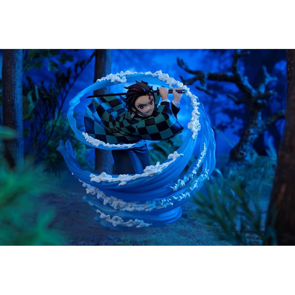 Figura S.H. Figuarts de Tanjiro Kamado con efecto de agua - 3
