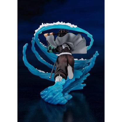 Figura S.H. Figuarts de Tanjiro Kamado con efecto de agua - 4