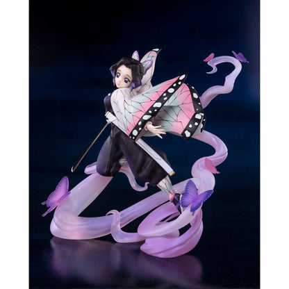 Figura S.H.Figuarts de Kocho Shinobu con espada y motivos de mariposa - 4
