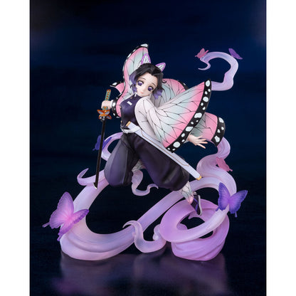 Figura S.H.Figuarts de Kocho Shinobu con espada y motivos de mariposa - 5