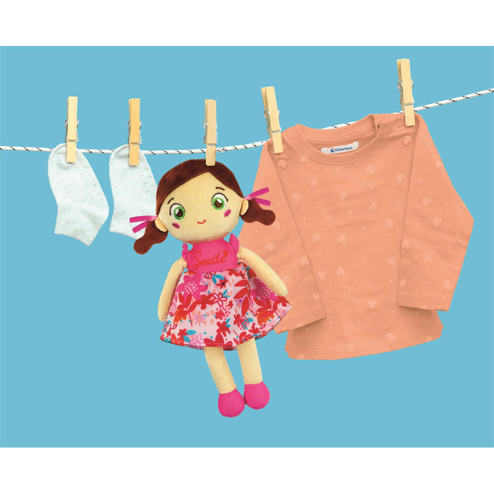Muñeca de tela Clementoni Pink Lily con vestido floral rosa - 3
