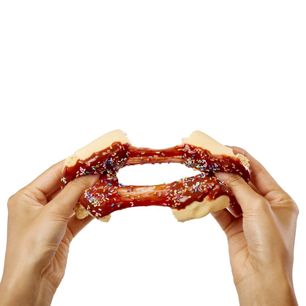 Kit Slime Life de MGA para crear donuts de slime con chocolate y chispas - 11