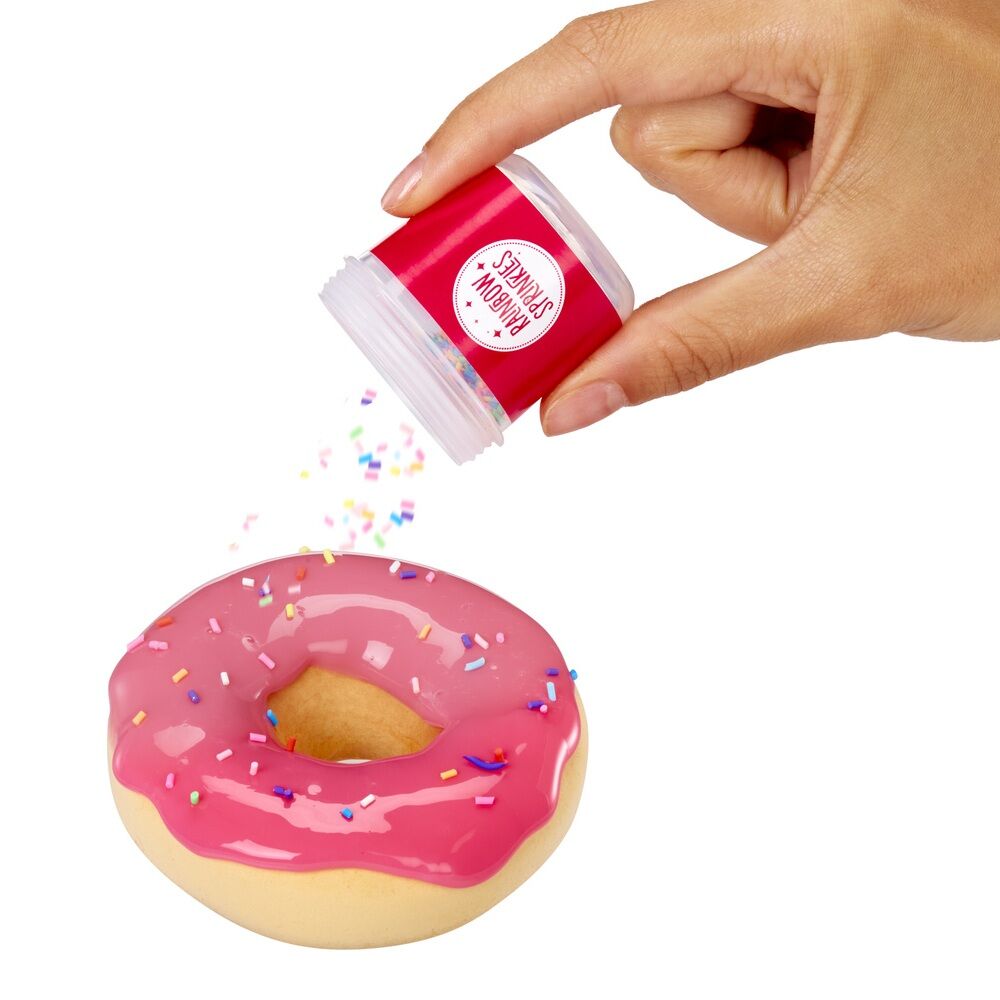 Kit Slime Life de MGA para crear un donut rosa glaseado - 12