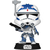 Figura Funko POP! de ARC Trooper Fives con armadura blanca y azul sobre base Star Wars